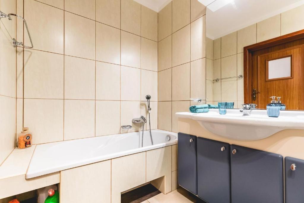 Apartament Niecala Queens Superior ルブリン エクステリア 写真